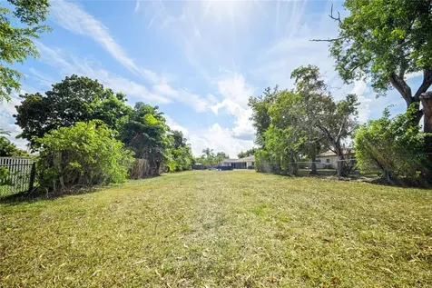 16770 Lakeview Court Weston FL 33326