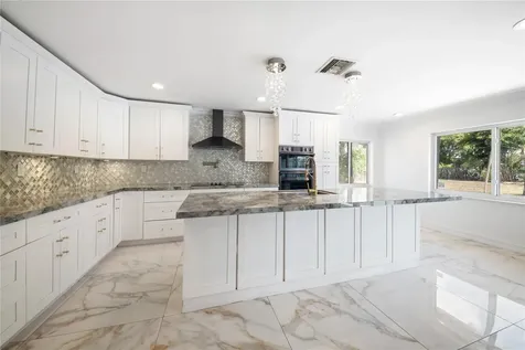 16770 Lakeview Court Weston FL 33326