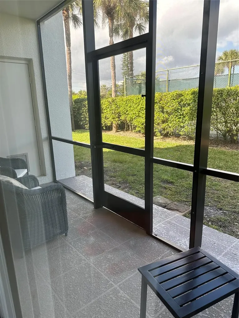 1605 Us Highway 1 V-4 Jupiter FL 33477