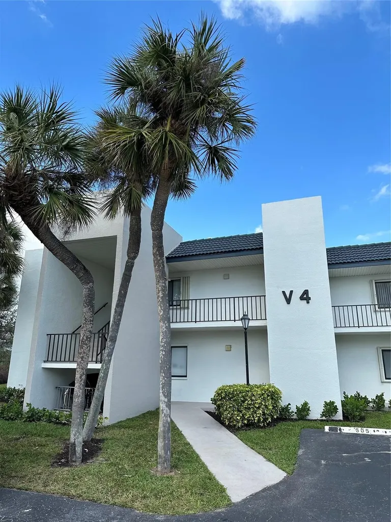 1605 Us Highway 1 V-4 Jupiter FL 33477