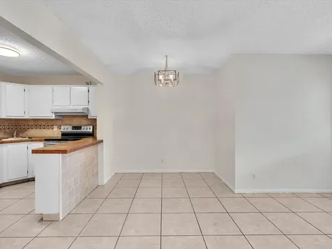305 Knotty Pine Circle Greenacres FL 33463