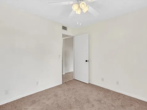 305 Knotty Pine Circle Greenacres FL 33463
