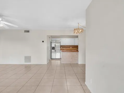 305 Knotty Pine Circle Greenacres FL 33463