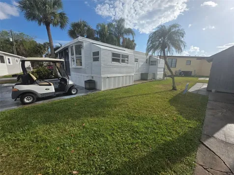 6698 SE 54th Street Okeechobee FL 34974