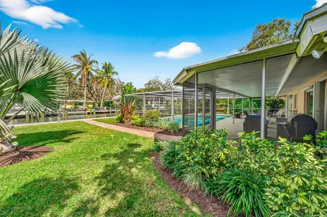 547 E Causeway Boulevard Vero Beach FL 32963