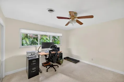 547 E Causeway Boulevard Vero Beach FL 32963