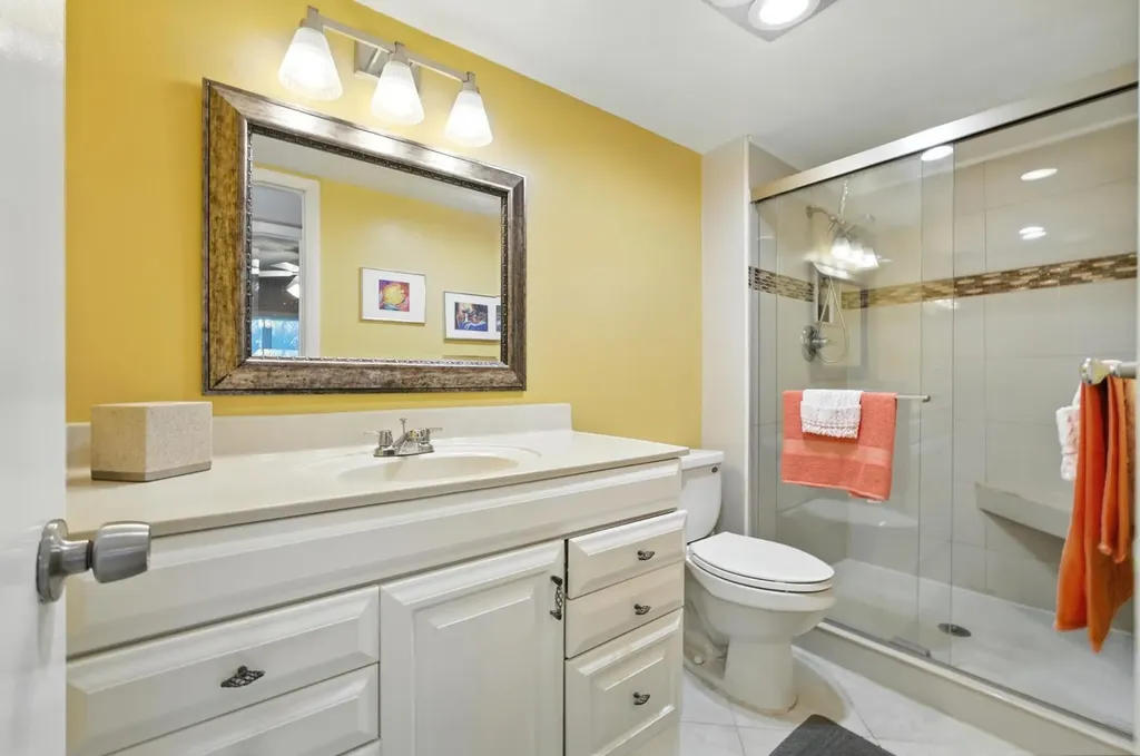 61 Somerset C West Palm Beach FL 33417