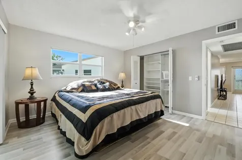 61 Somerset C West Palm Beach FL 33417