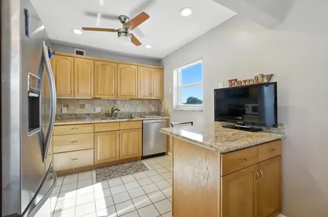 61 Somerset C West Palm Beach FL 33417