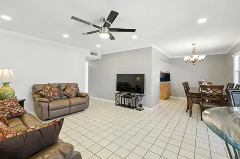 61 Somerset C West Palm Beach FL 33417