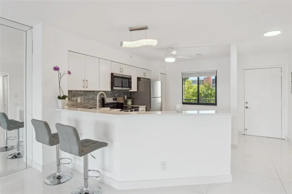 2205 S Cypress Bend Drive Pompano Beach FL 33069