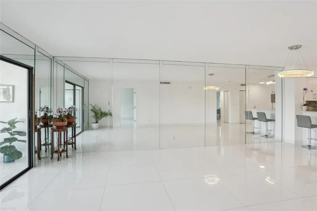 2205 S Cypress Bend Drive Pompano Beach FL 33069