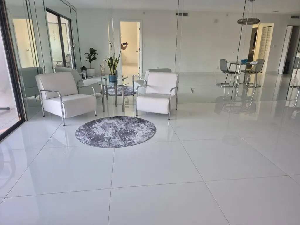 2205 S Cypress Bend Drive Pompano Beach FL 33069