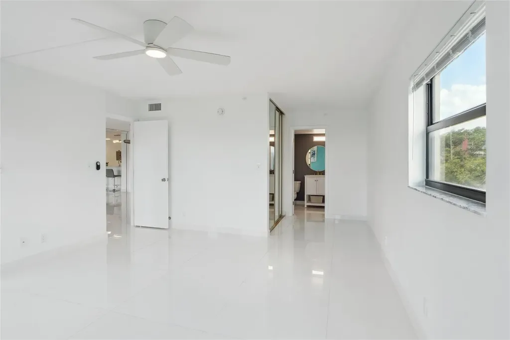 2205 S Cypress Bend Drive Pompano Beach FL 33069