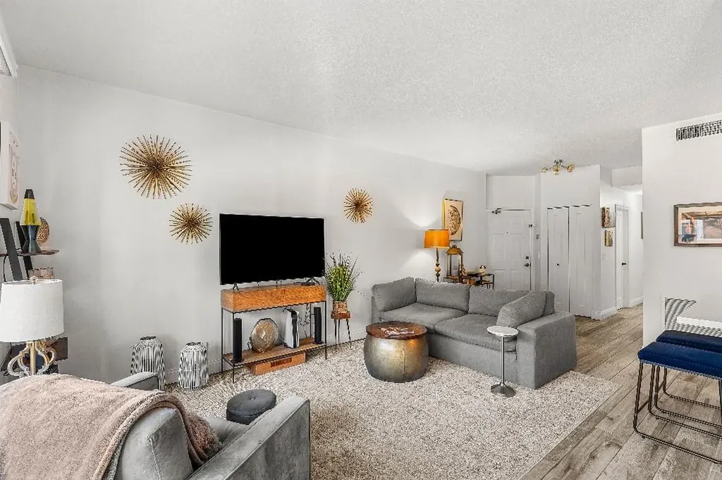 5780 Coach House Circle Boca Raton FL 33486