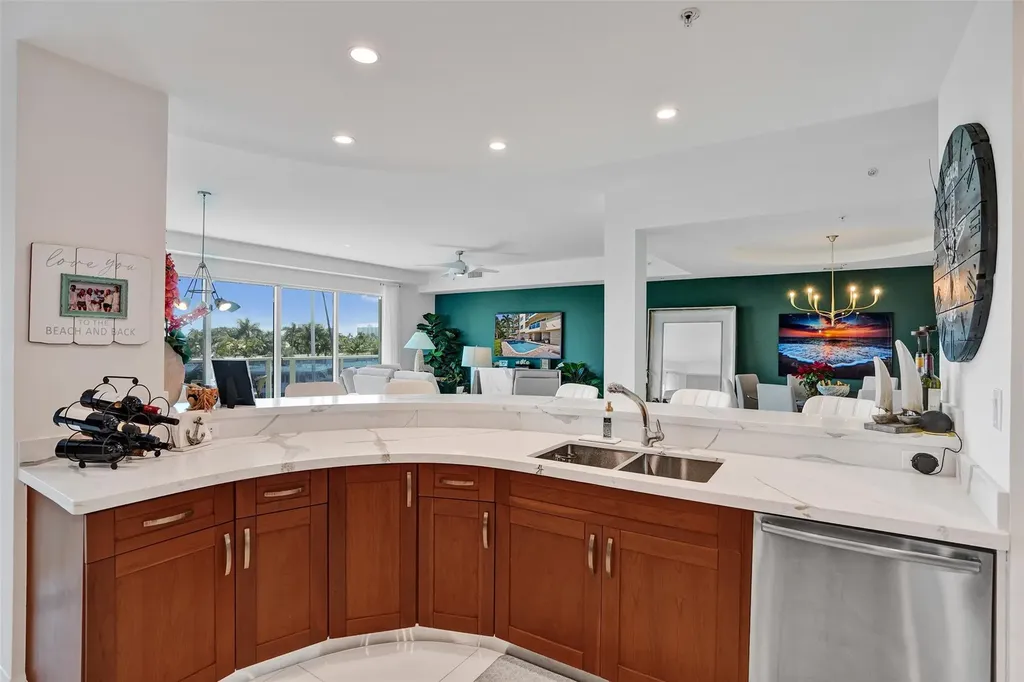 516 Hendricks Isle Fort Lauderdale FL 33301