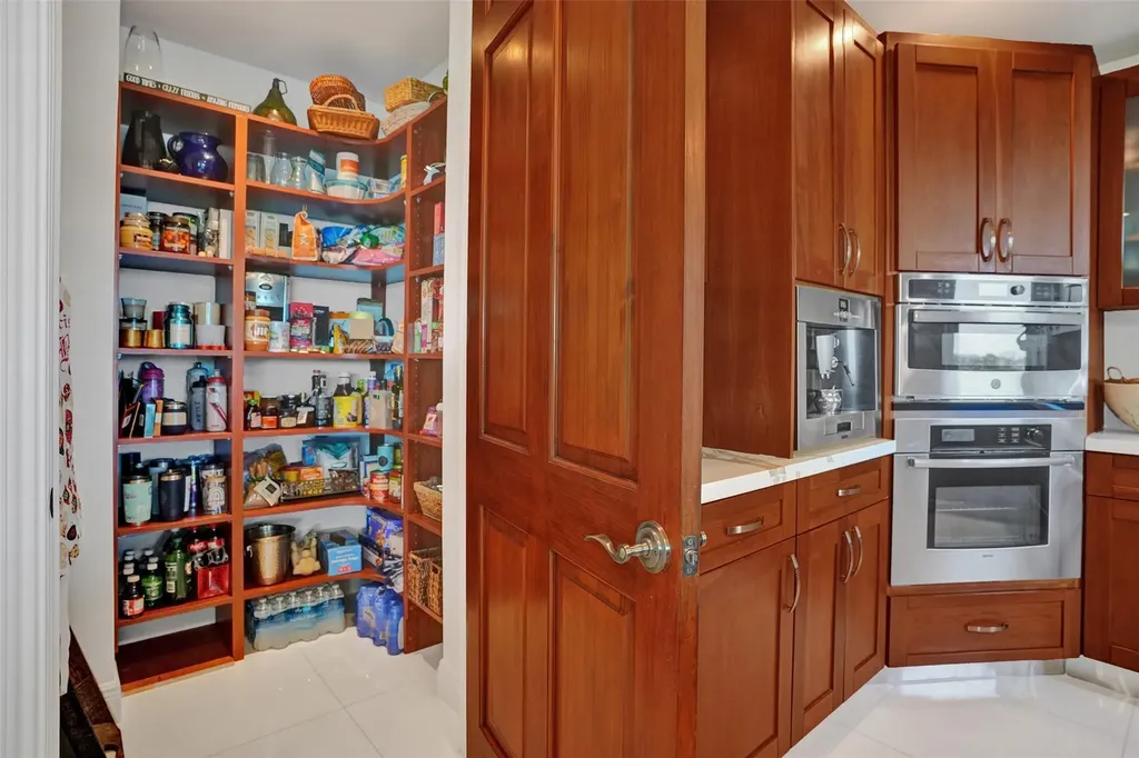 516 Hendricks Isle Fort Lauderdale FL 33301