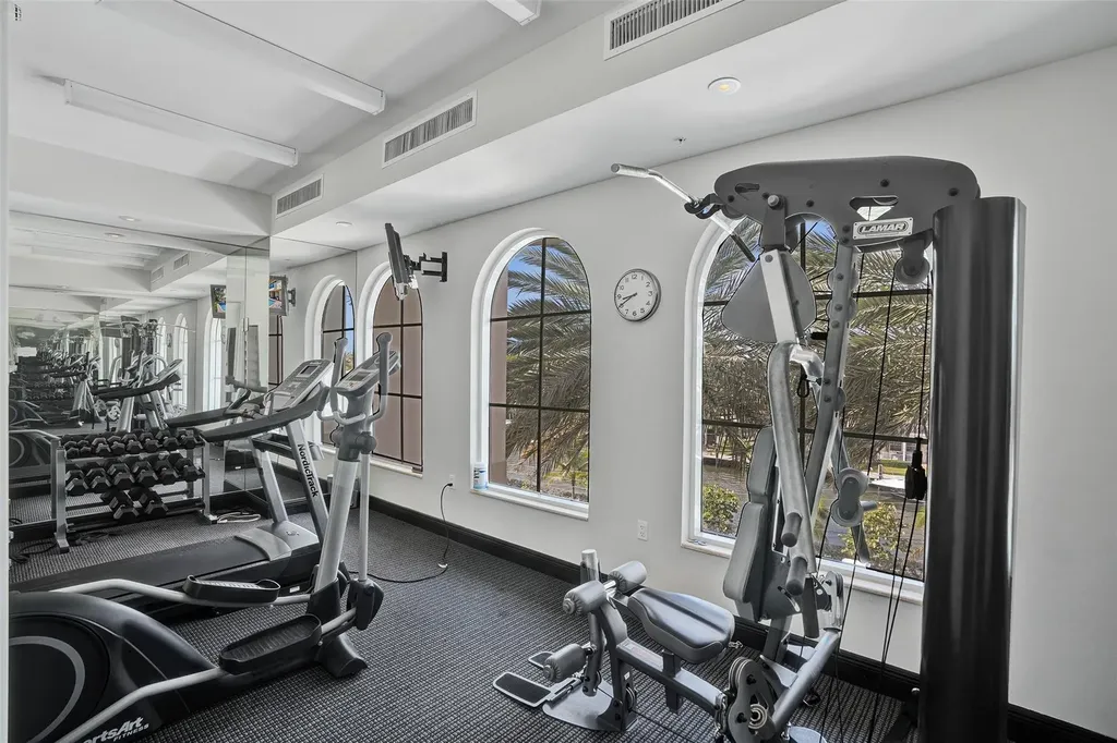 516 Hendricks Isle Fort Lauderdale FL 33301
