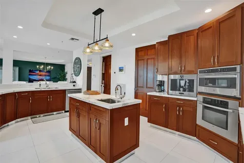 516 Hendricks Isle Fort Lauderdale FL 33301