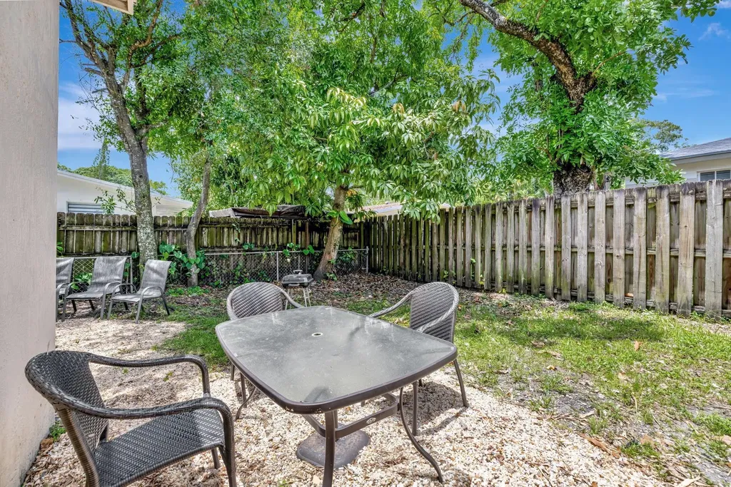 1816 SW 21st Street Fort Lauderdale FL 33315