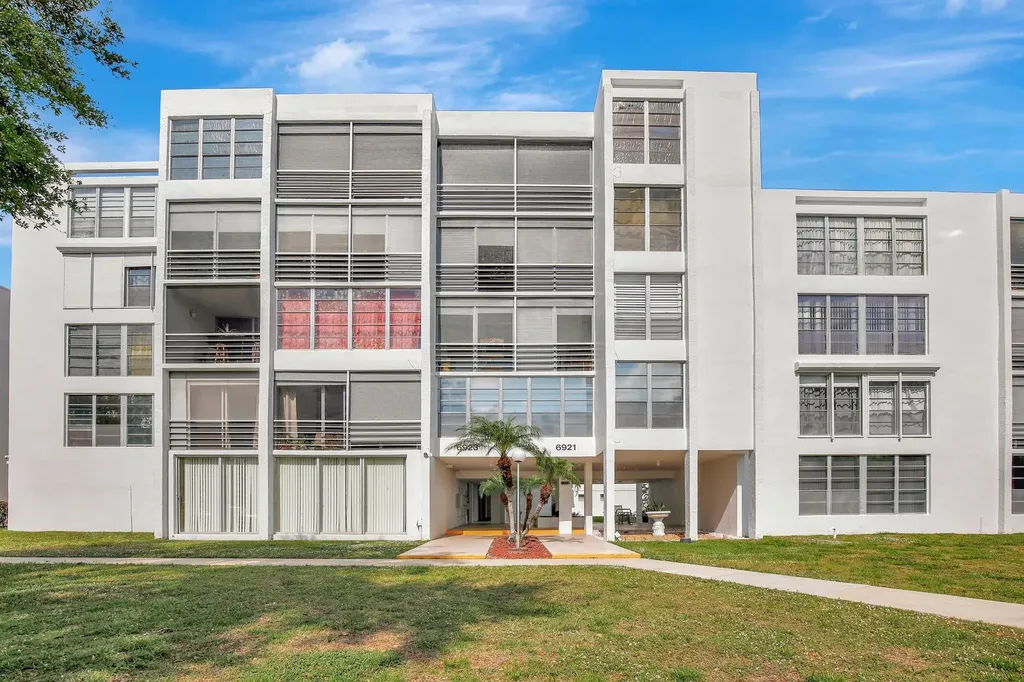 6923 Cypress Road Plantation FL 33317