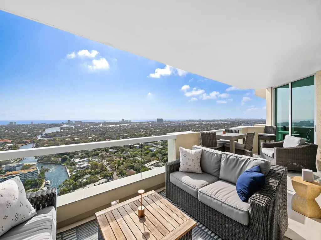 411 N New River Drive Fort Lauderdale FL 33301