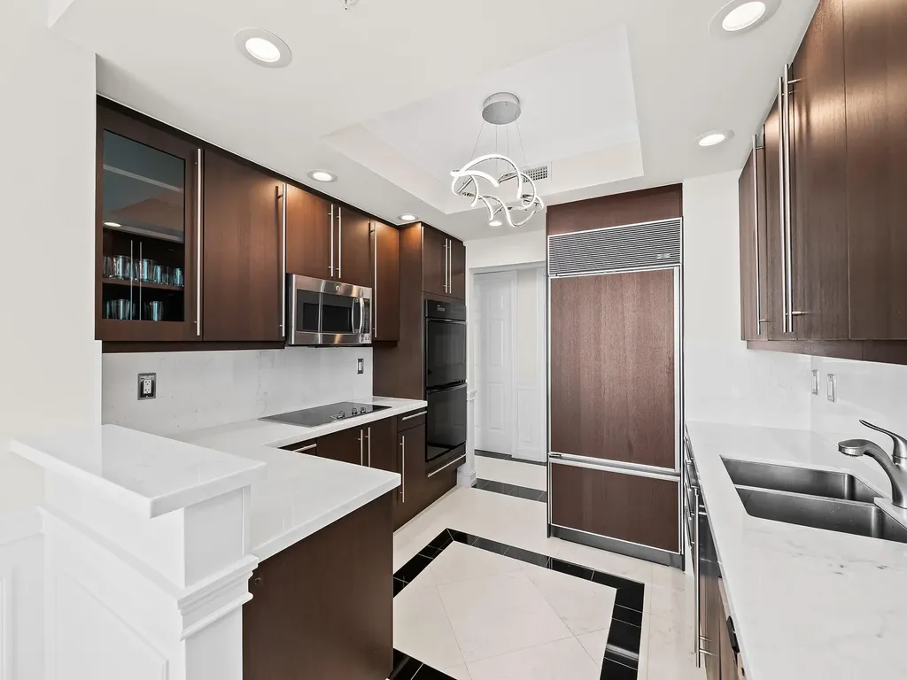 411 N New River Drive Fort Lauderdale FL 33301
