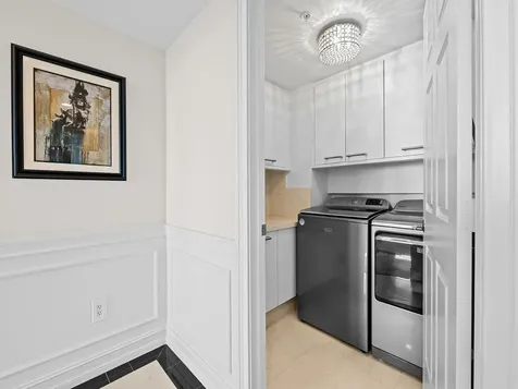 411 N New River Drive Fort Lauderdale FL 33301