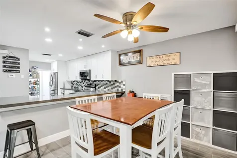 2255 NW 45th Avenue Coconut Creek FL 33066