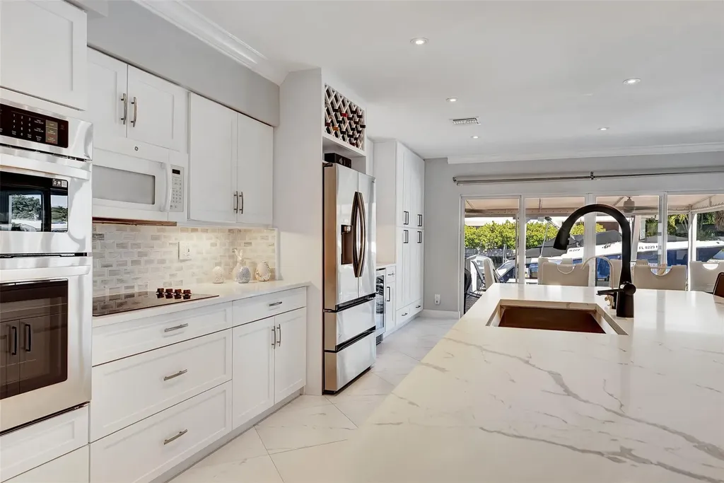 2821 NE 59th Street Fort Lauderdale FL 33308