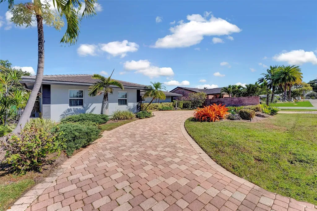 2821 NE 59th Street Fort Lauderdale FL 33308