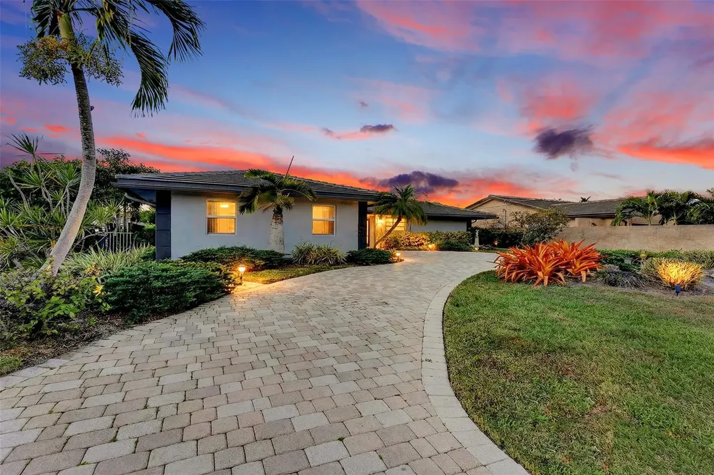 2821 NE 59th Street Fort Lauderdale FL 33308