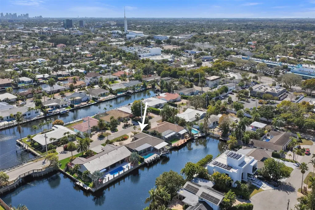 2821 NE 59th Street Fort Lauderdale FL 33308