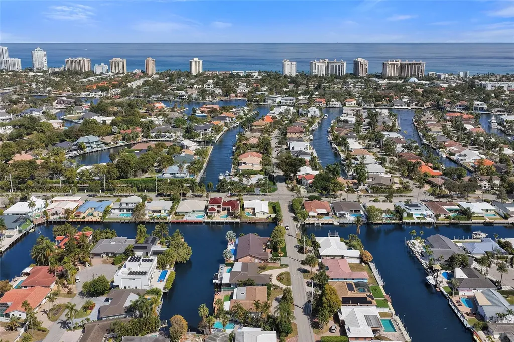 2821 NE 59th Street Fort Lauderdale FL 33308