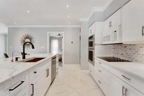 2821 NE 59th Street Fort Lauderdale FL 33308
