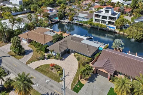 2821 NE 59th Street Fort Lauderdale FL 33308