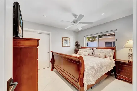 2821 NE 59th Street Fort Lauderdale FL 33308