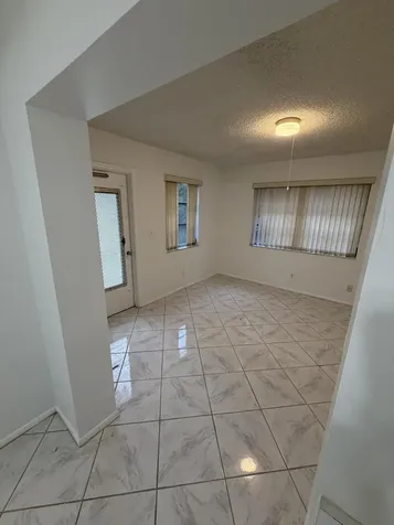 4958 NW 48th Avenue Tamarac FL 33319