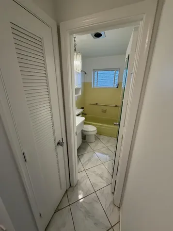 4958 NW 48th Avenue Tamarac FL 33319