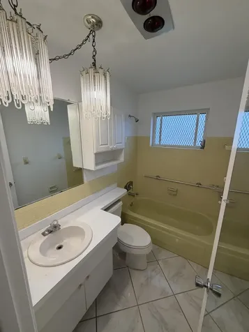 4958 NW 48th Avenue Tamarac FL 33319
