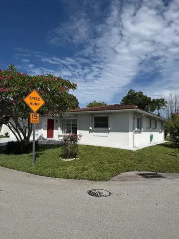 4958 NW 48th Avenue Tamarac FL 33319
