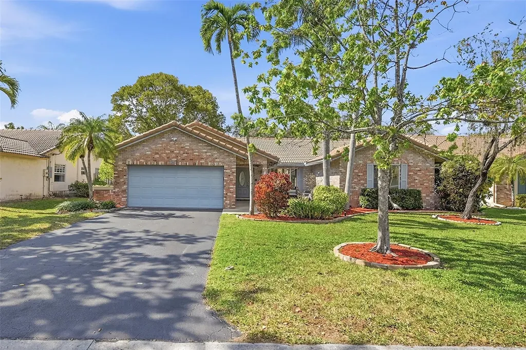 392 NW 113th Terrace Coral Springs FL 33071