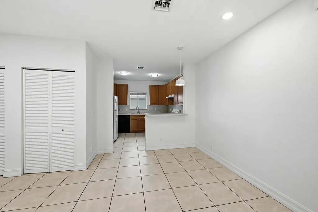 911 NE 12th Avenue Pompano Beach FL 33060