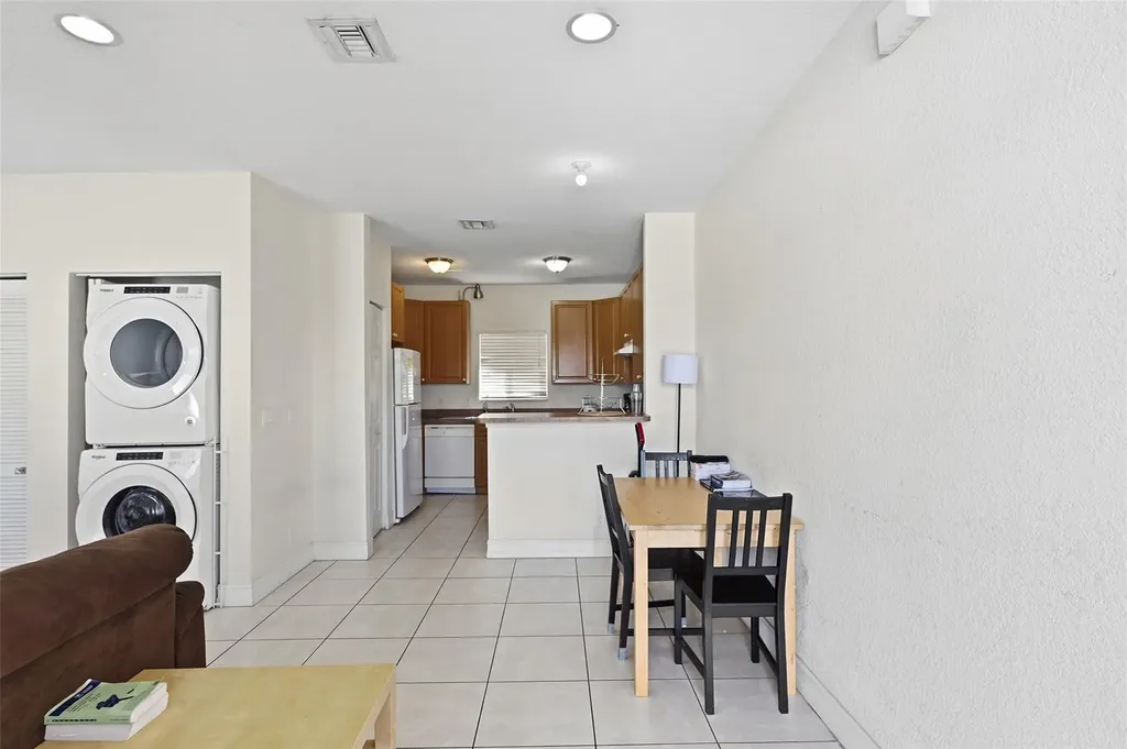 911 NE 12th Avenue Pompano Beach FL 33060