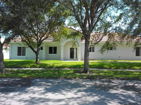 911 NE 12th Avenue Pompano Beach FL 33060