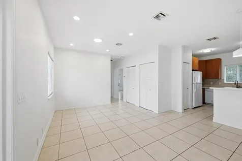 911 NE 12th Avenue Pompano Beach FL 33060
