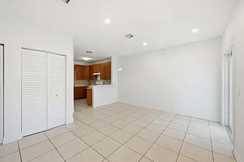 911 NE 12th Avenue Pompano Beach FL 33060
