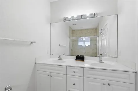 911 NE 12th Avenue Pompano Beach FL 33060