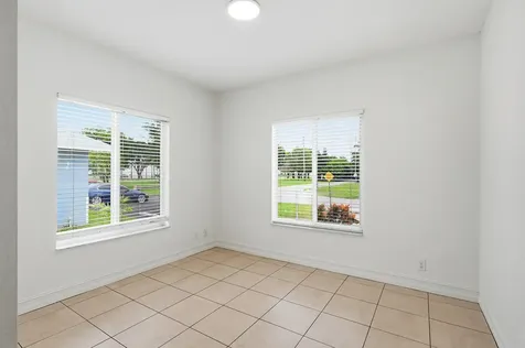 911 NE 12th Avenue Pompano Beach FL 33060