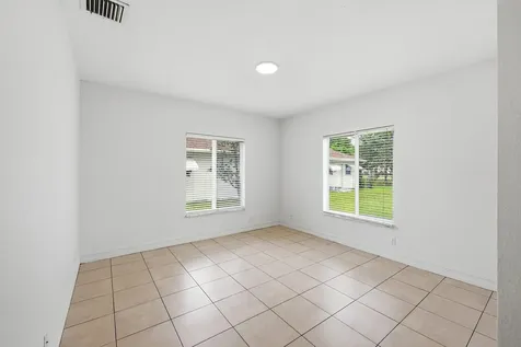 911 NE 12th Avenue Pompano Beach FL 33060